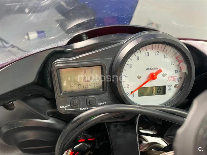 Yamaha R6 – Vista 15