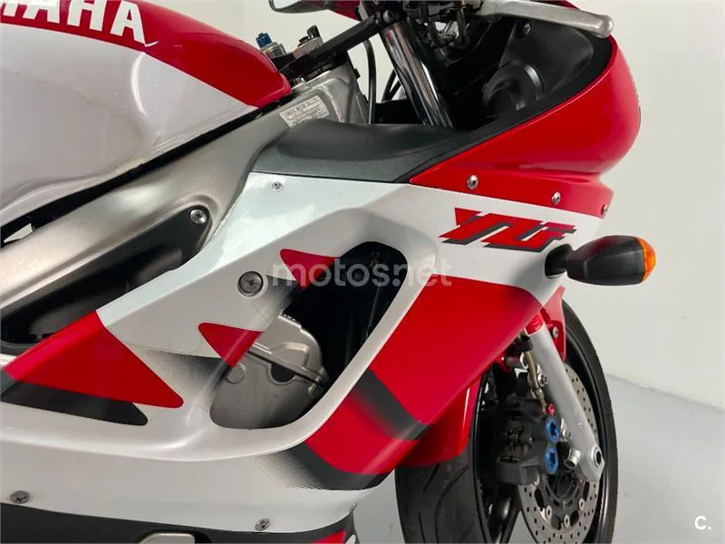 Yamaha R6 – Vista 21