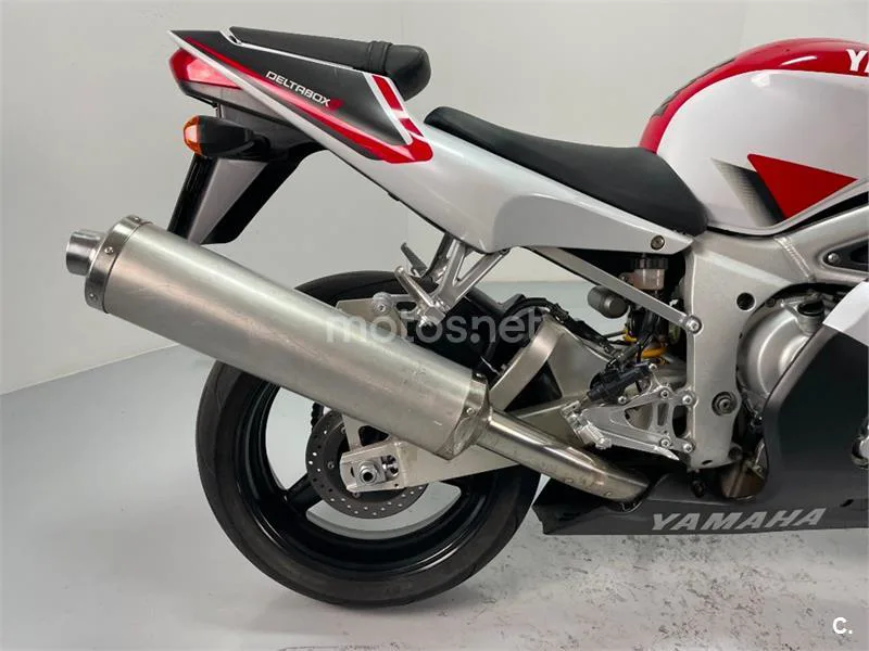 Yamaha R6 – Vista 23
