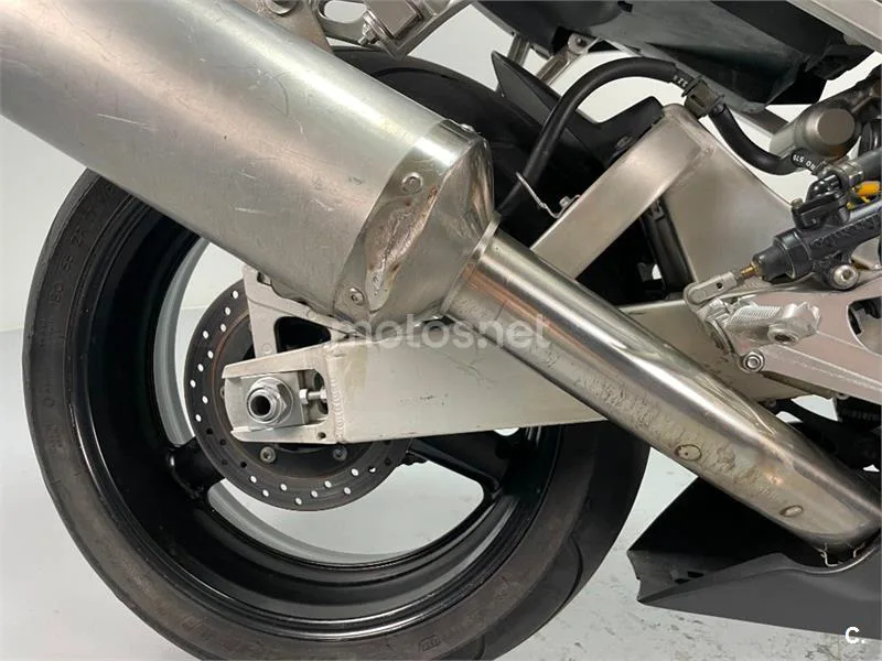 Yamaha R6 – Vista 25
