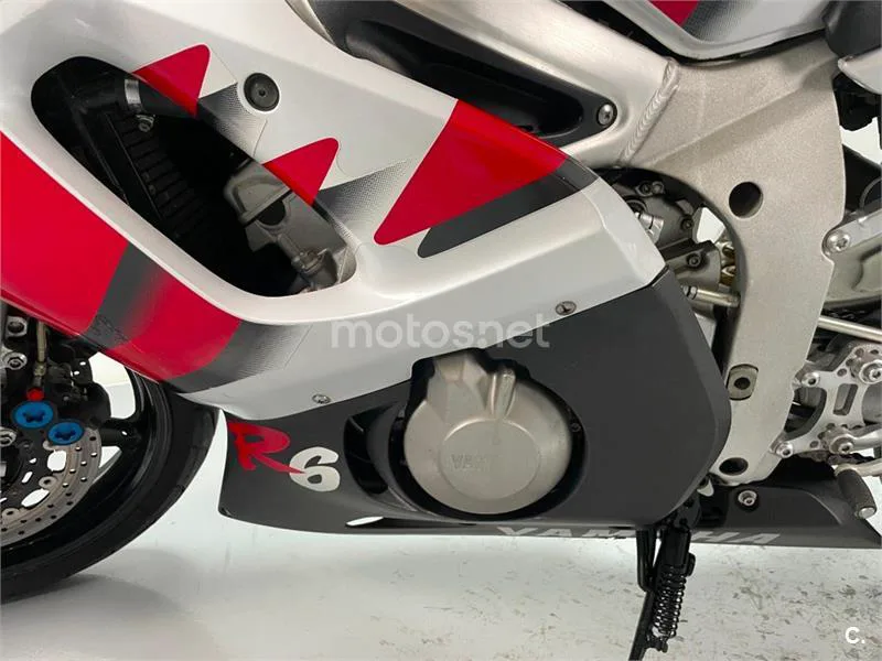 Yamaha R6 – Vista 9