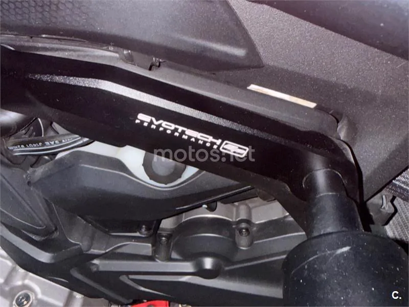 Ducati Monster - Vista 16