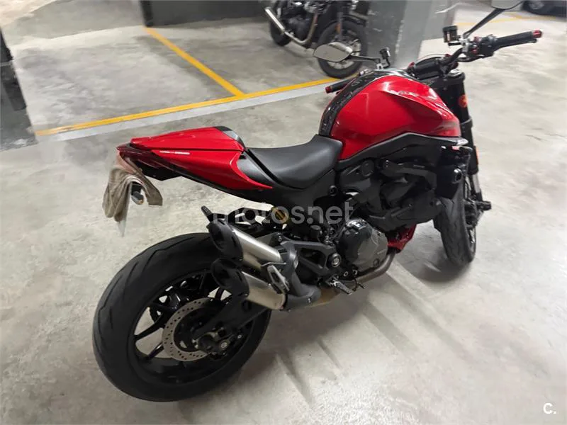 Ducati Monster - Vista 6