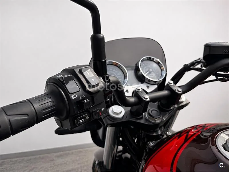 Kawasaki Z650 – Vista 13