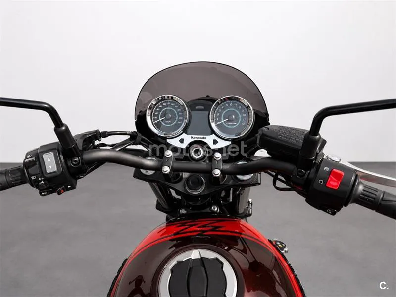 Kawasaki Z650 – Vista 14