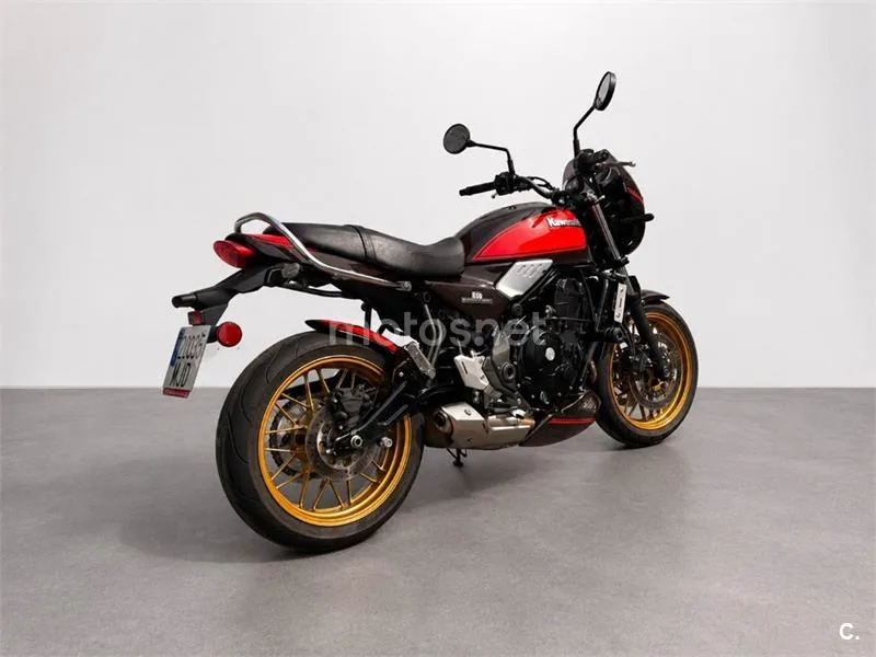 Kawasaki Z650 – Vista 16