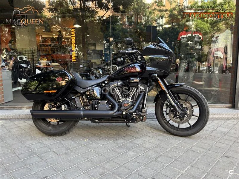 Harley-Davidson Low Rider ST – Vista 6