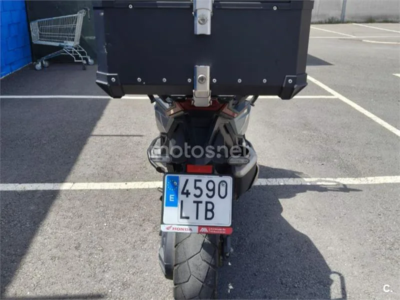 Honda X-ADV - Vista 6