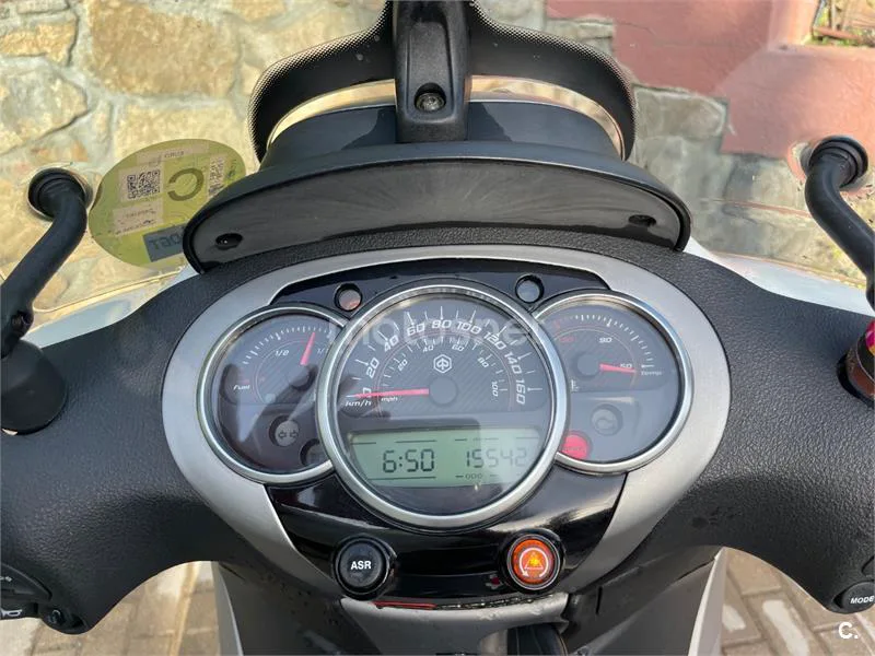 Piaggio Beverly – Vista 4
