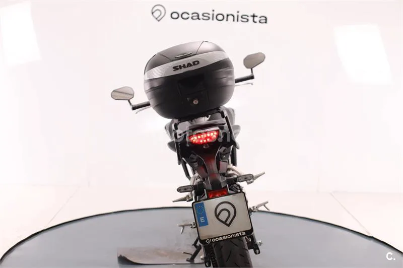 Honda CB 125 R – Vista 9