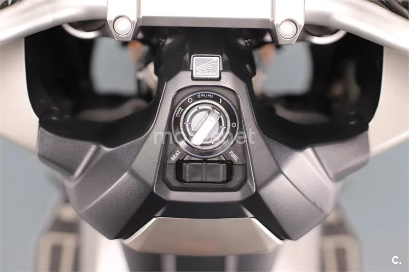 Honda X-ADV – Vista 8
