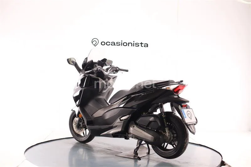 Honda Forza 125 – Vista 3