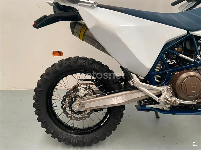 Husqvarna 701 Enduro – Vista 7