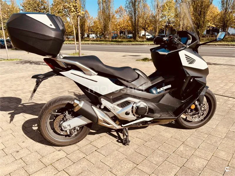 Honda Forza 750 – Vista 5