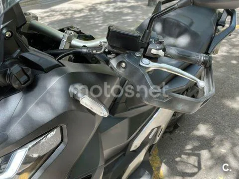 Honda X-ADV – Vista 7