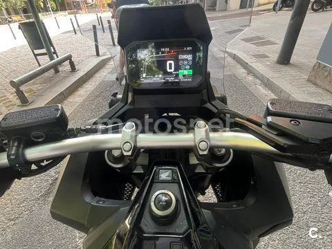 Honda X-ADV – Vista 8