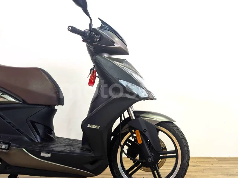 Kymco Agility City 125 – Vista 4