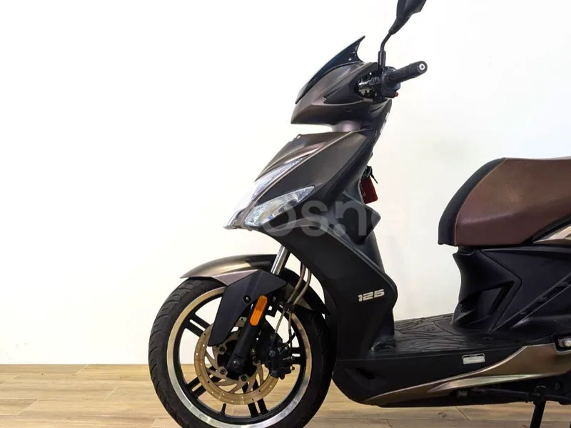 Kymco Agility City 125 – Vista 8