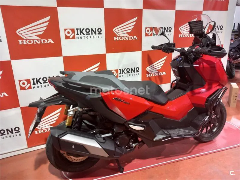 Honda ADV 350 – Vista 4