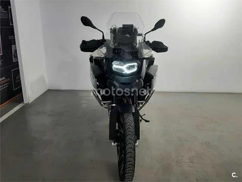 BMW F 900 GS – Vista 3