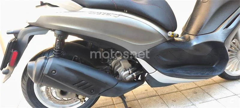 Piaggio Beverly 300 – Vista 12