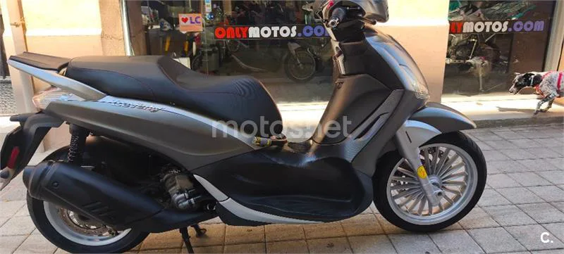 Piaggio Beverly 300 – Vista 13