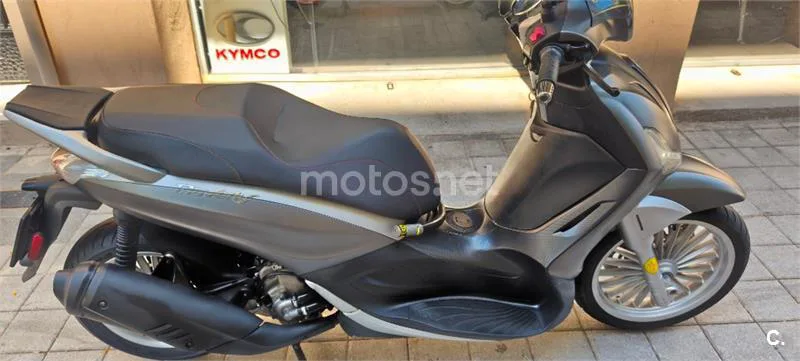 Piaggio Beverly 300 – Vista 14