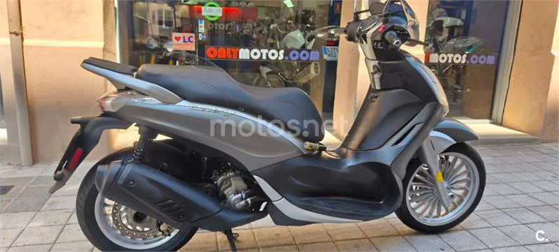 Piaggio Beverly 300 – Vista 15