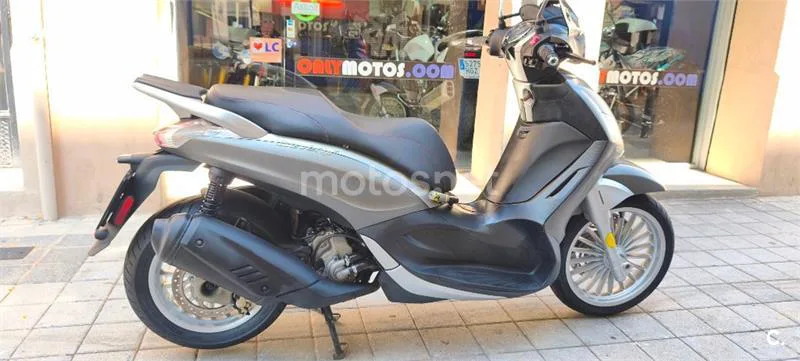 Piaggio Beverly 300 – Vista 16