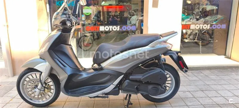 Piaggio Beverly 300 – Vista 17