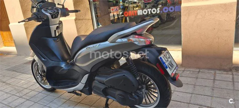 Piaggio Beverly 300 – Vista 19