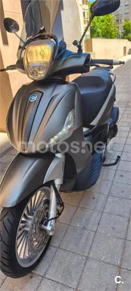 Piaggio Beverly 300 – Vista 23