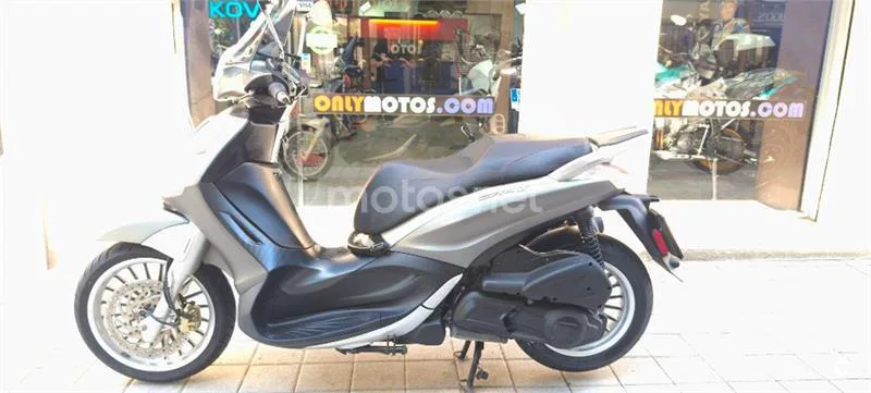 Piaggio Beverly 300 – Vista 29