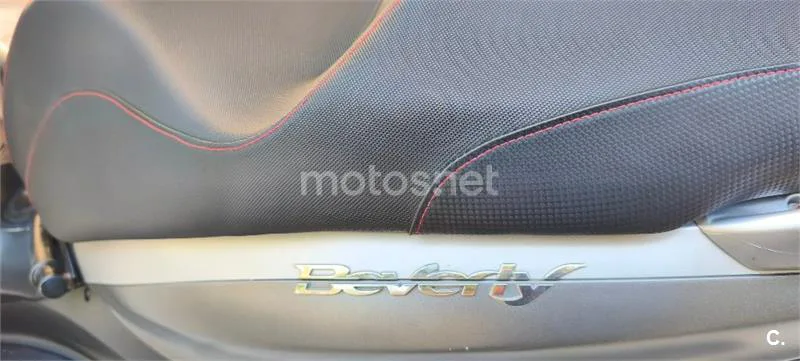 Piaggio Beverly 300 – Vista 31