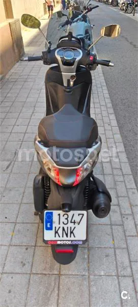 Piaggio Beverly 300 – Vista 5