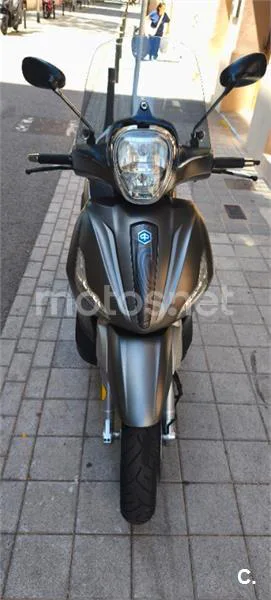 Piaggio Beverly 300 – Vista 7