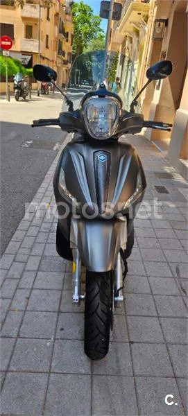 Piaggio Beverly 300 – Vista 10