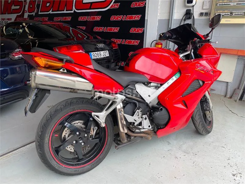 Honda VFR 800 – Vista 4