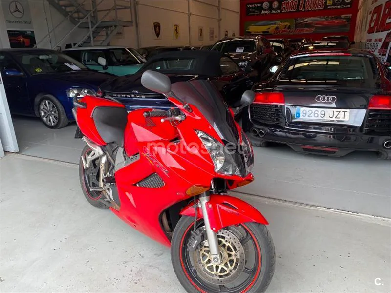 Honda VFR 800 – Vista 8