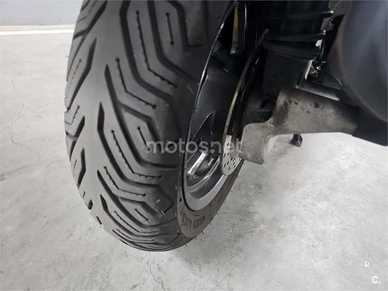 Yamaha XMAX 125 – Vista 4