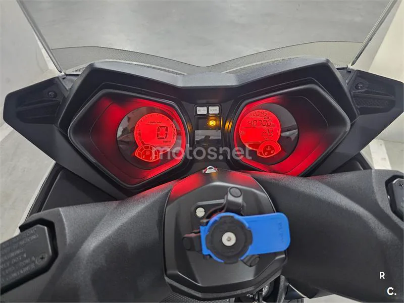 Yamaha XMAX 125 – Vista 6