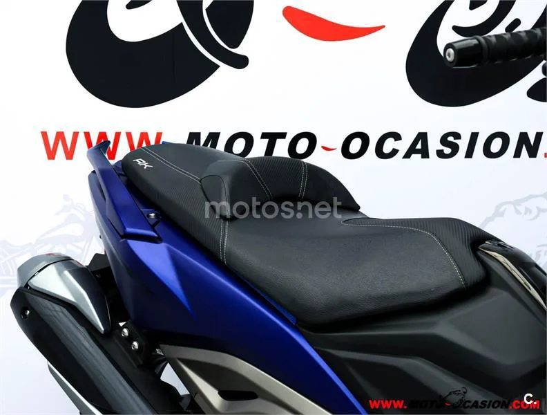 Kymco AK 550 – Vista 11