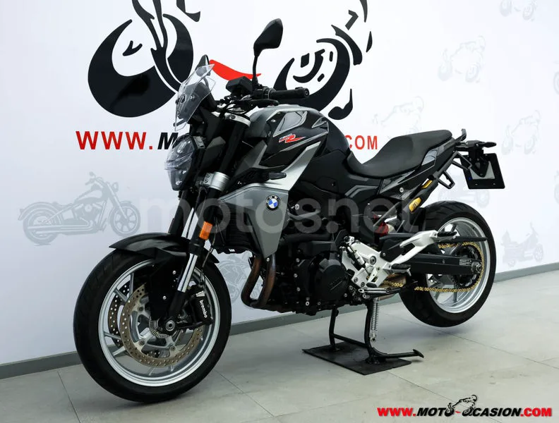 BMW F 900 R – Vista 8