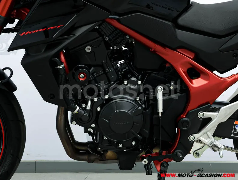 Honda CB 750 Hornet – Vista 10