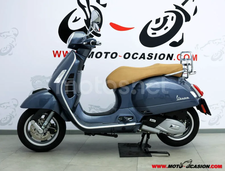 Vespa GTS 125 – Vista 7
