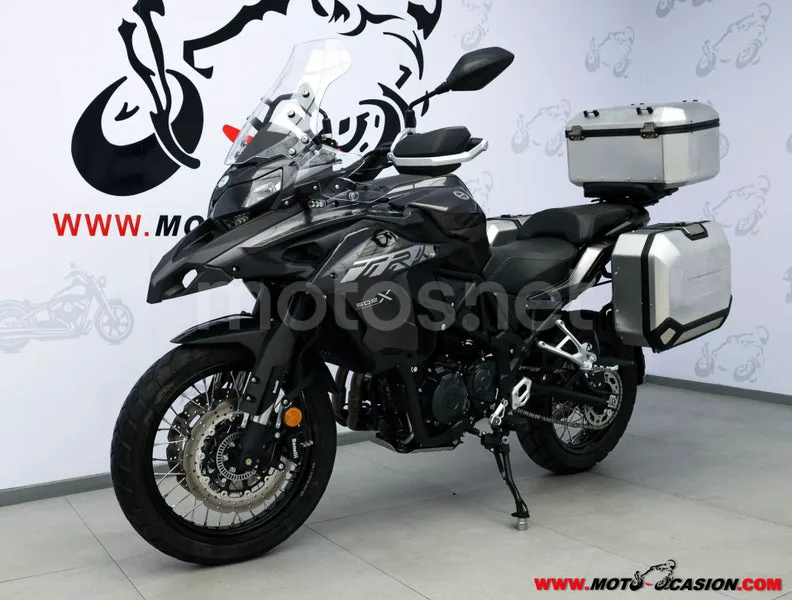 Benelli TRK 502 – Vista 8