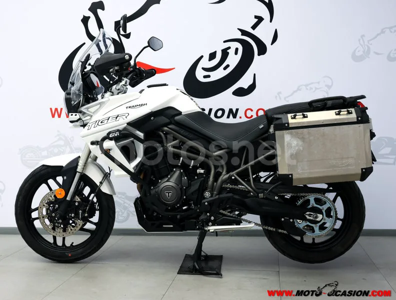 Triumph Tiger 800 XRT – Vista 7