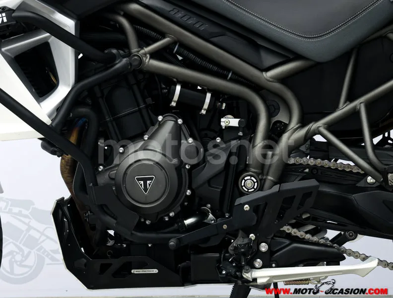 Triumph Tiger 800 XRT – Vista 10