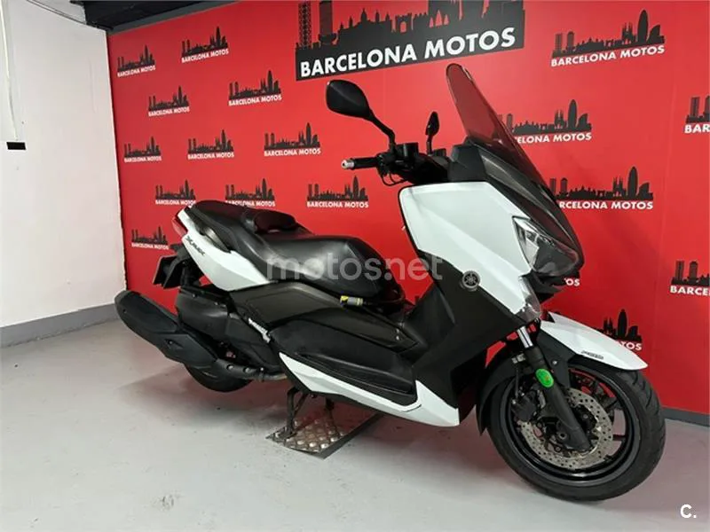 Yamaha XMAX 400 – Vista 4