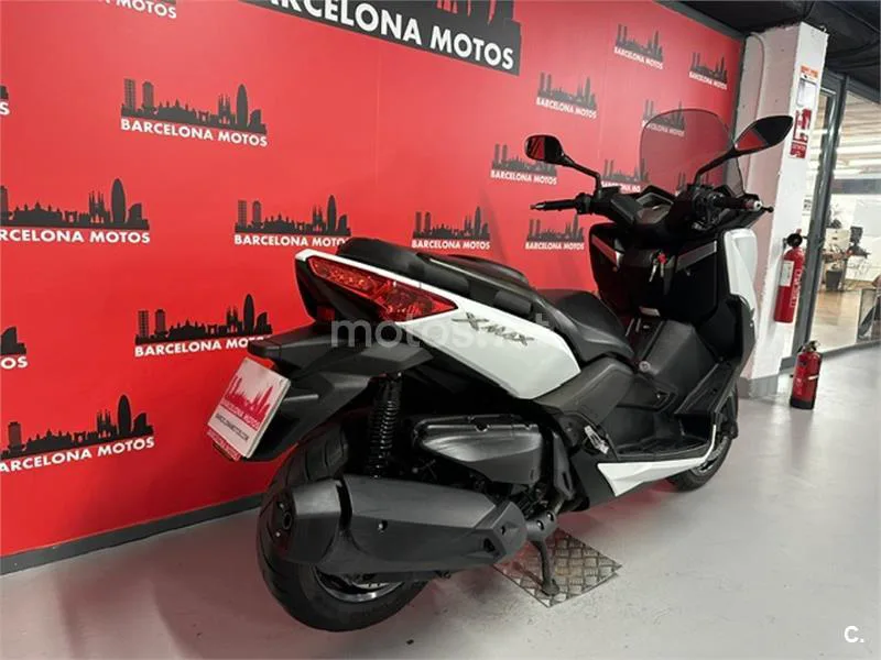 Yamaha XMAX 400 – Vista 5